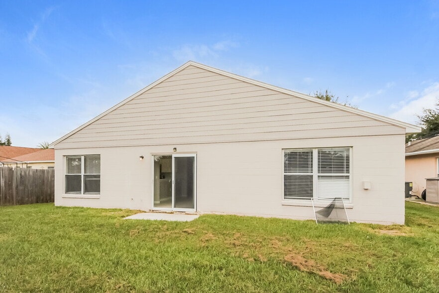 Building Photo - 2872 Woodruff Dr