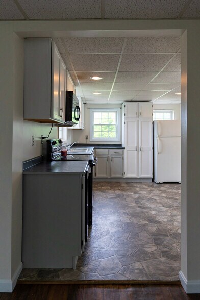 Kitchen - 101 Rocky Dunn Rd