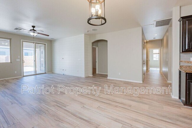 Building Photo - 329 S 172nd Dr