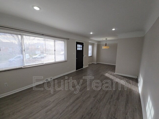 Building Photo - 5462 Joey Terrace