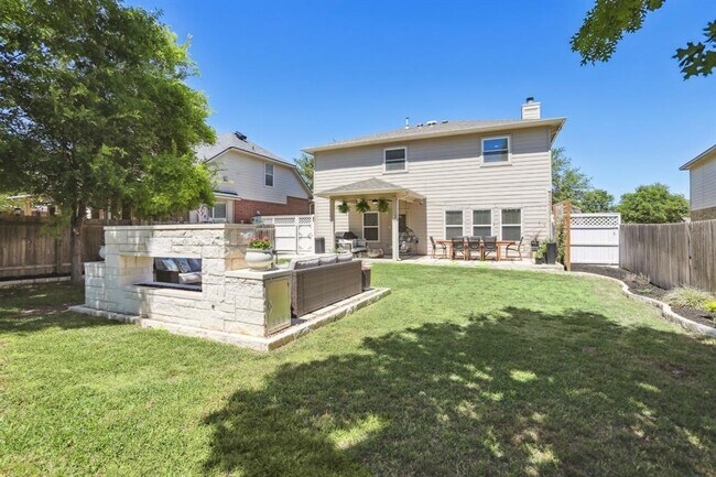 Building Photo - 2725 Kickapoo Cavern Dr