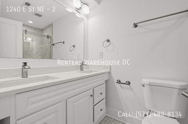 Building Photo - 1240 E St NE