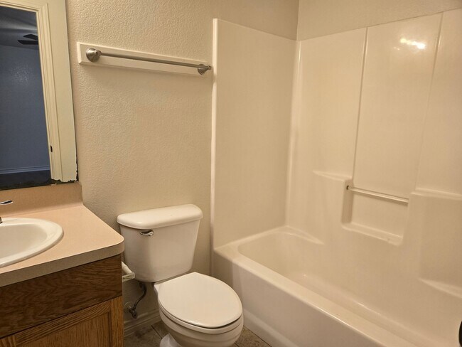 Building Photo - 3714 Oldenburg Ln