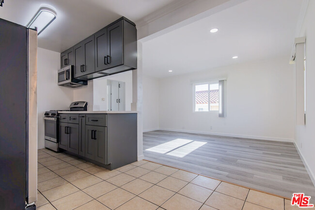 Building Photo - 2107 Pullman Ln