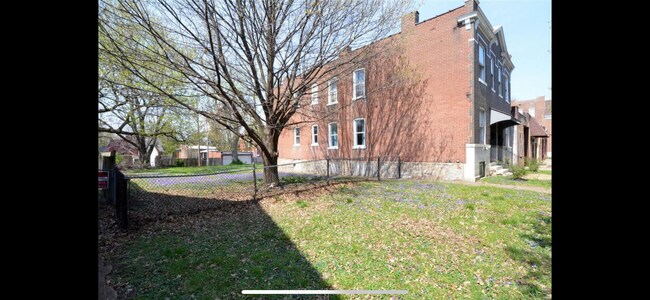 Building Photo - 3331 Lemp Ave