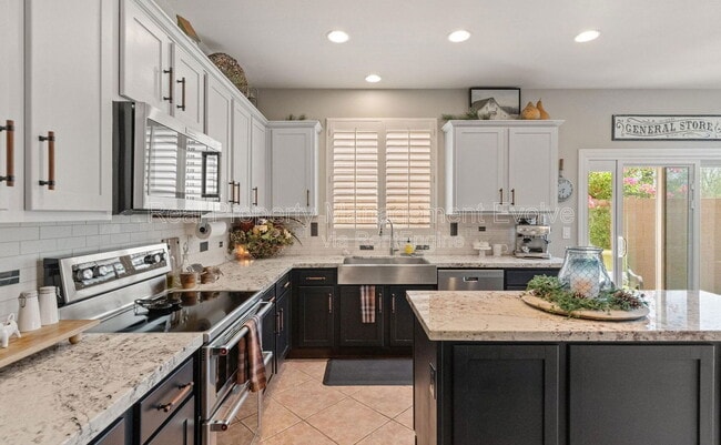 Building Photo - 3331 W Hemingway Ln