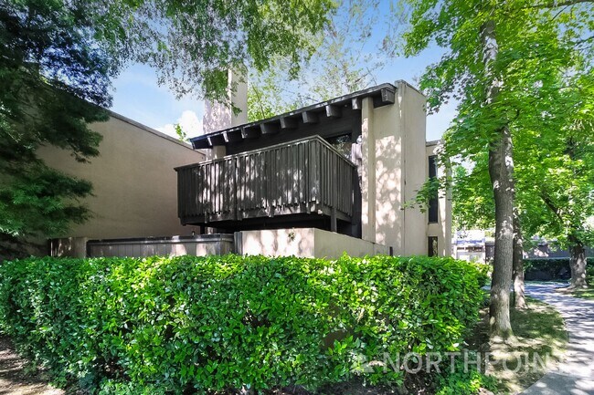 Building Photo - 2BR/2BA | Newly Renovated Unit | Community pools | In Woodside Sierra!