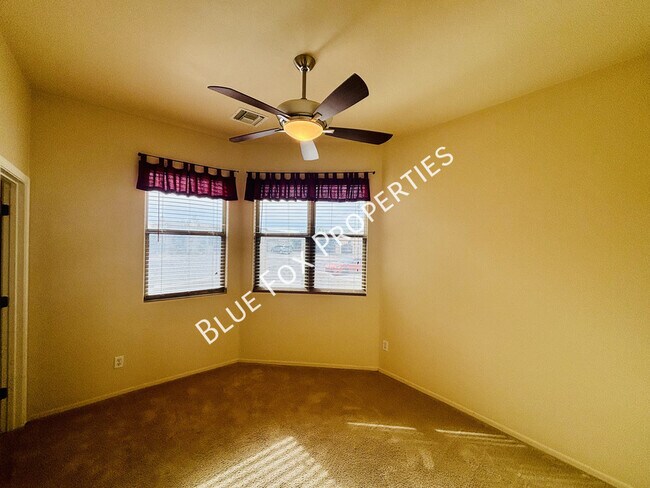 Building Photo - 7910 W Little Eagle Ct