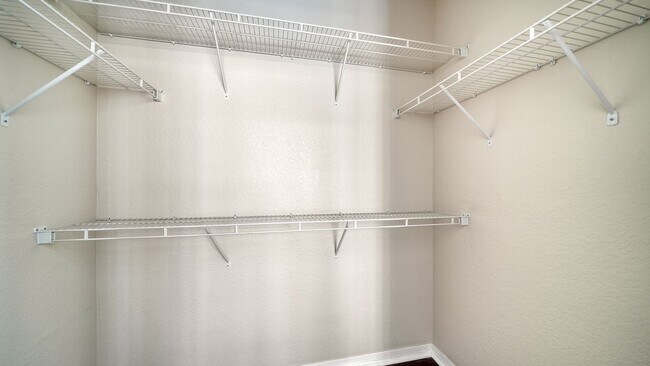 Building Photo - 1064 N Tamiami Trl