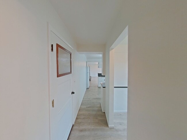 Building Photo - 3 Bedroom Family Home in the Harlow Street Bridge Area