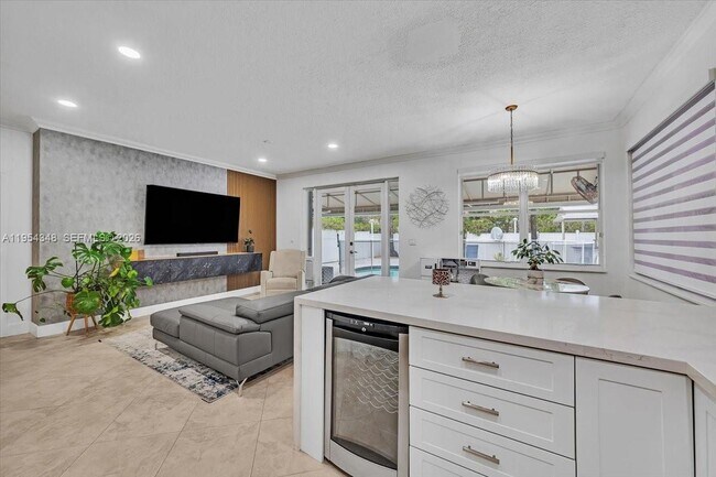 Building Photo - 773 SW 120th Ave