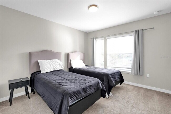 Building Photo - 4457 Le Reve Ct