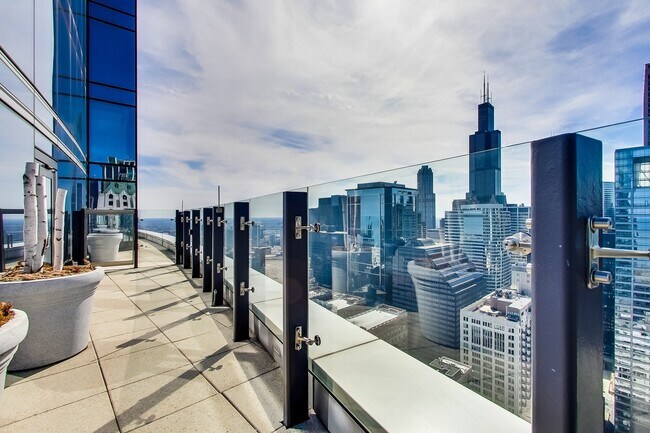 Building Photo - 60 E Monroe St