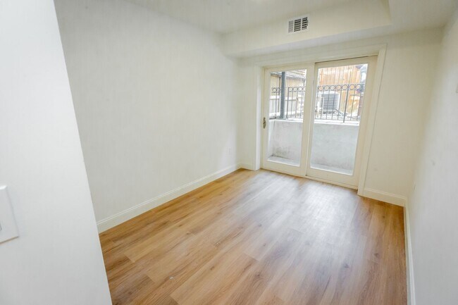 Building Photo - 3607 13th St NW