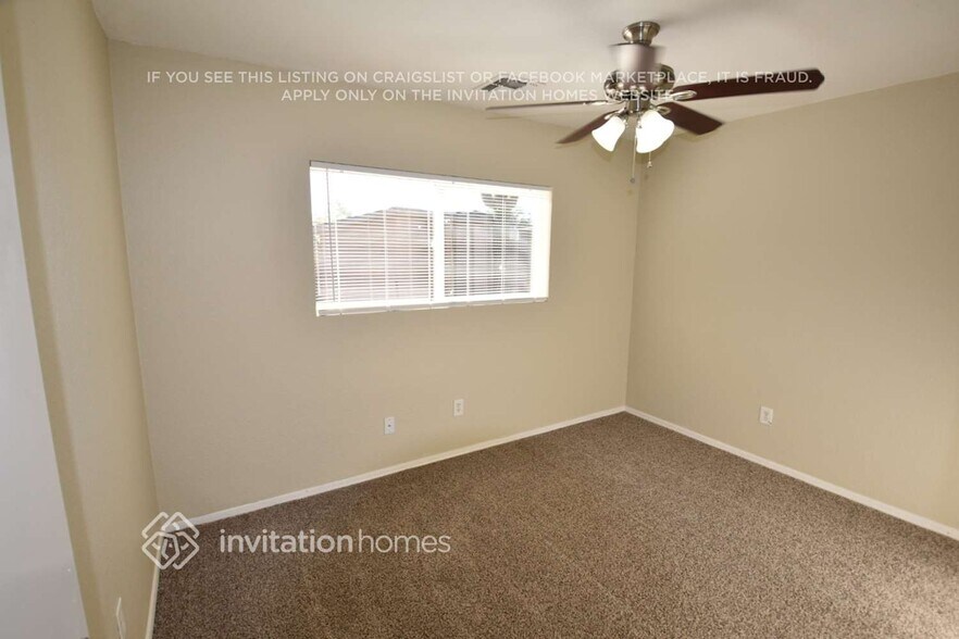 Building Photo - 9016 E Gary Ln