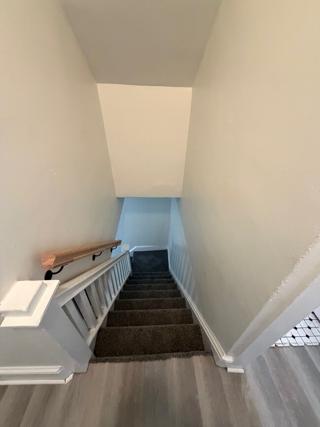 Building Photo - 130 Harvey Ave