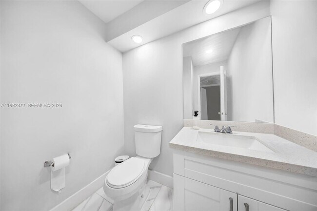 Building Photo - 6637 NW 181st Ln