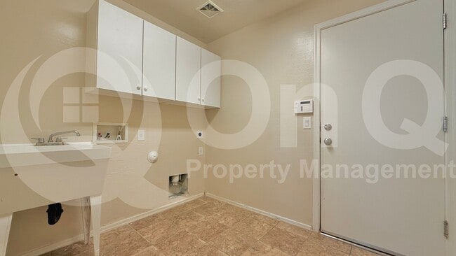 Building Photo - 4630 W Venture Ct