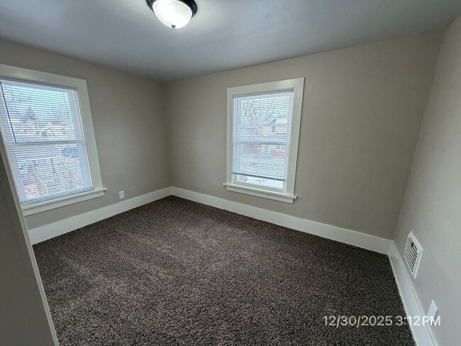 Building Photo - 3422 Smith St