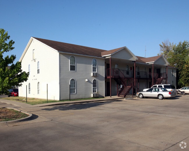 Building Photo - C&W Springdale Estates