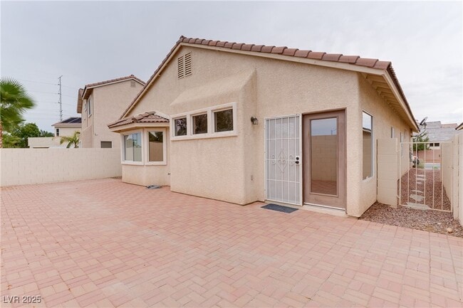 Building Photo - 6412 N Starling Mesa St