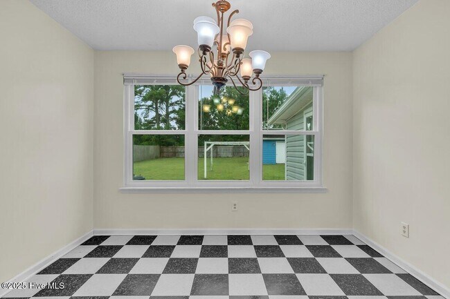 Building Photo - 295 Riggs Rd