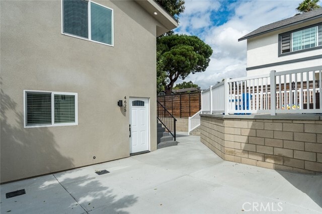 Building Photo - 4625 La Crescenta Ave