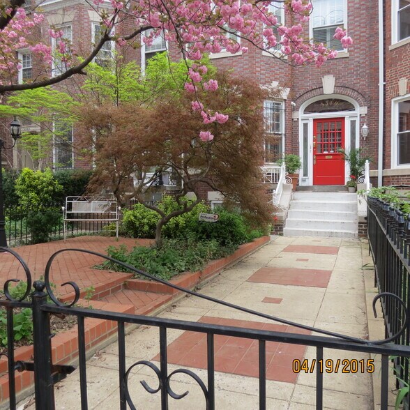 Primary Photo - 3319 16th St NW