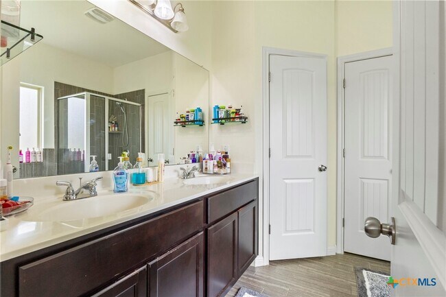 Building Photo - 7608 Melanite Dr