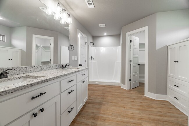 Building Photo - Beautiful 3-bedroom 2 bath Home in Prairie...