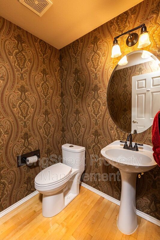 Building Photo - 8996 SE Bristol Park Dr