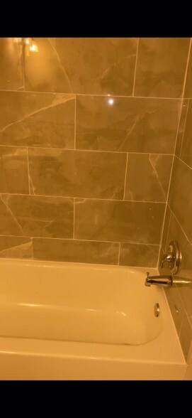 Building Photo - 121 San Remo Blvd