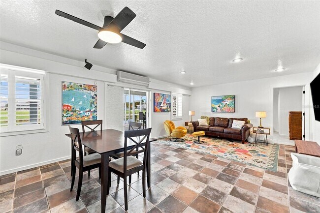 Building Photo - 4017 Triggerfish Dr
