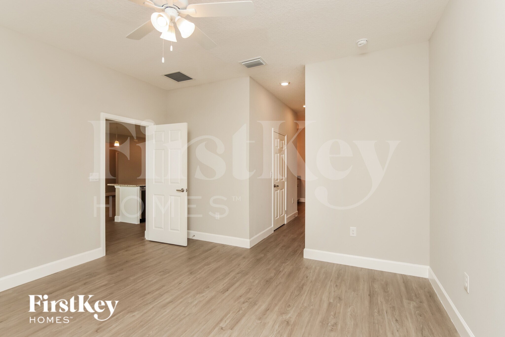 Building Photo - 164 Todd St SE