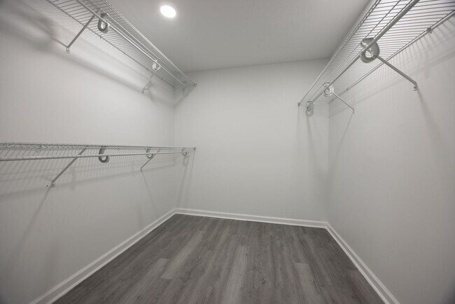 Building Photo - Spacious 4BR/2BA Home in Gainesville’s Heart