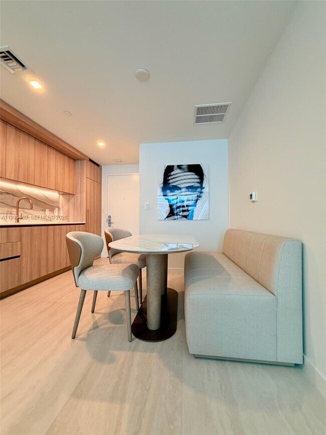 Building Photo - 77 SE 5th St