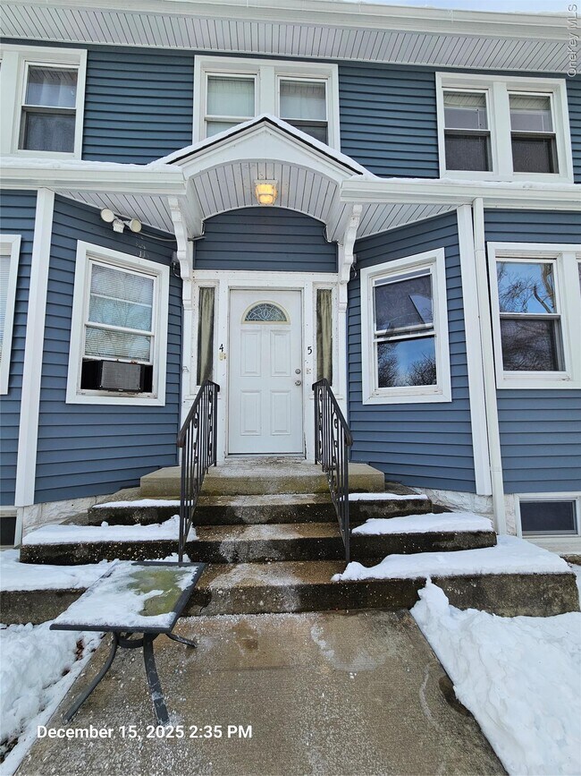 Building Photo - 1 Beech Dr