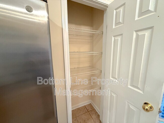 Building Photo - 13031 Bullock Greenway Blvd