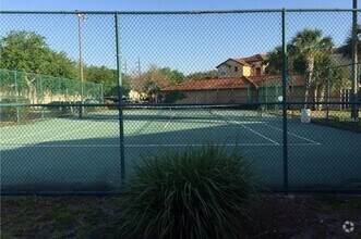 Building Photo - Cypress Fairways 2brm Condo Near Orlando A...