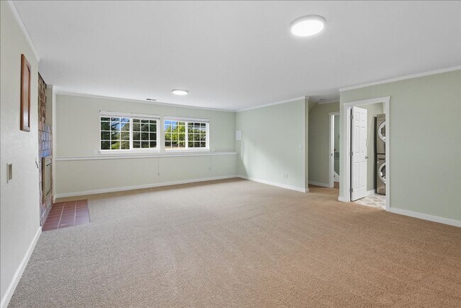 Building Photo - 4bd/2.5ba Woodinville