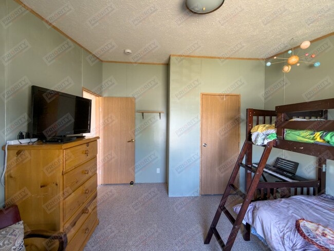 Building Photo - 1302 Orchid Ln