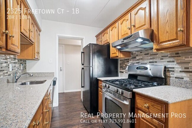 Building Photo - 2325 Freetown Ct