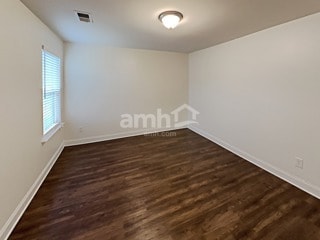 Building Photo - 217 Lake Vista Dr
