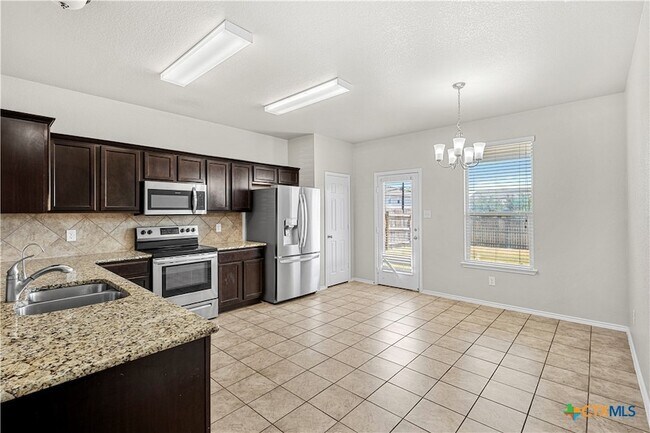 Building Photo - 1602 Gigante Dr