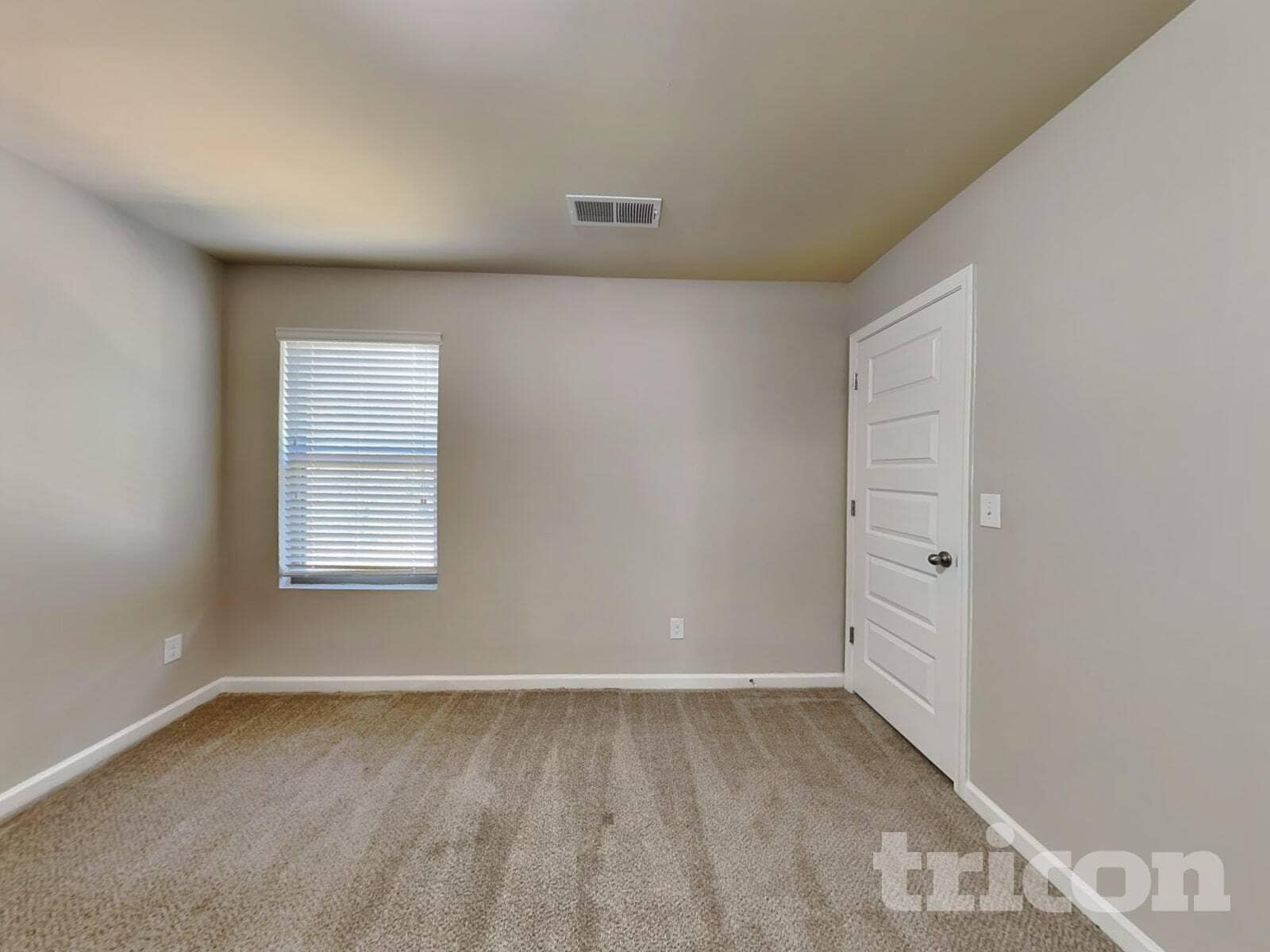 Building Photo - 1095 Lear Dr