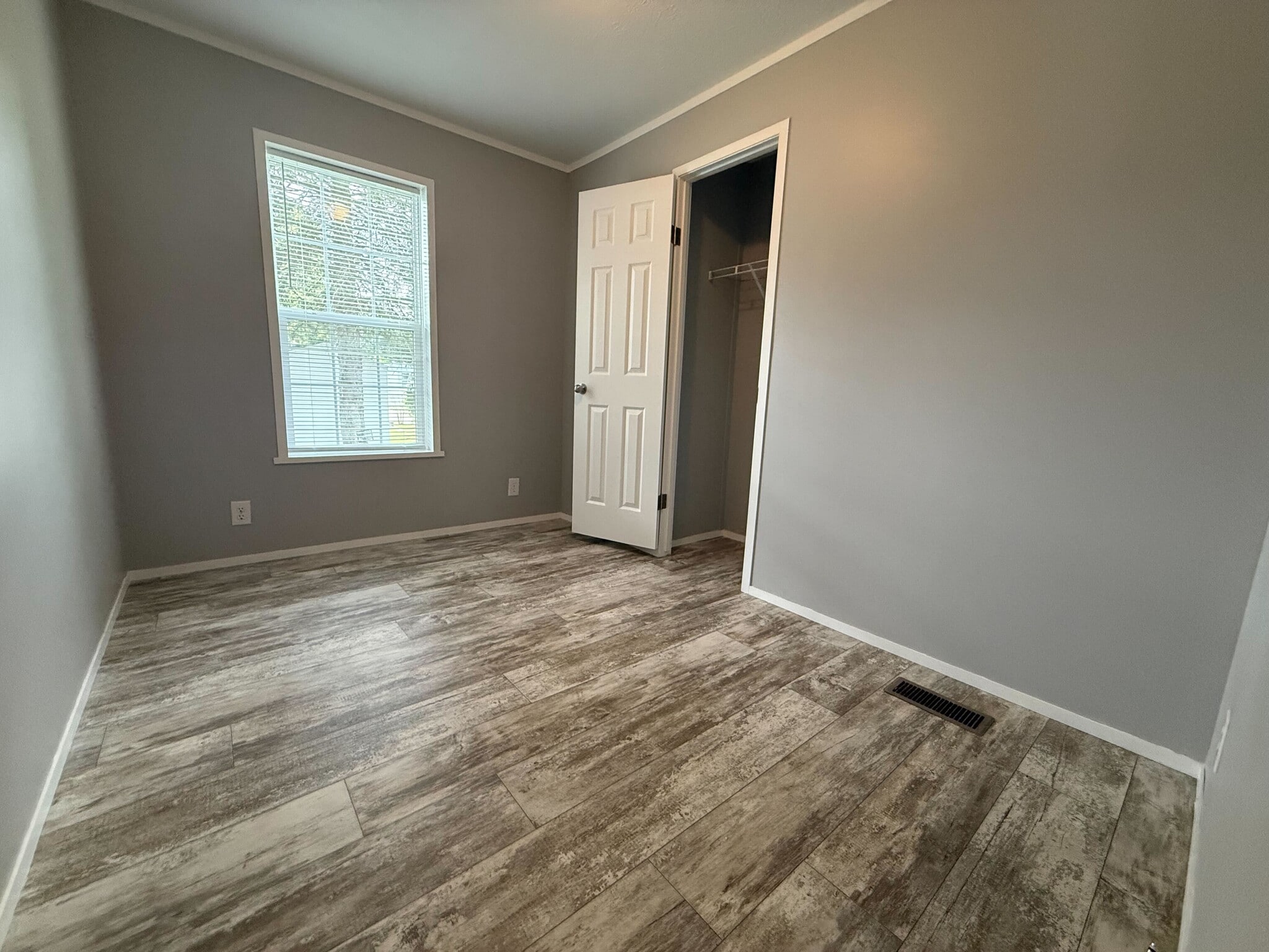 Building Photo - 11827 Cascade Cir