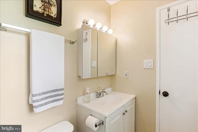 Building Photo - 13348 Neerwinder Pl