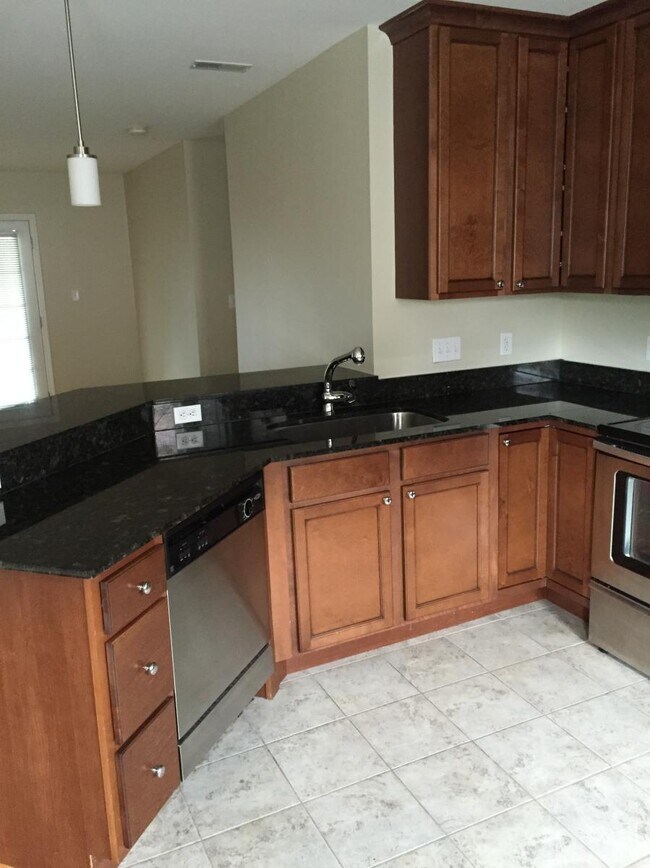 Building Photo - 8140 Whitburn Dr