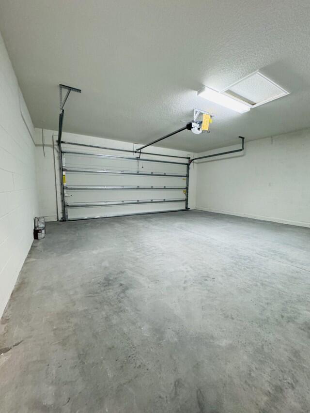 Building Photo - 3015 Sanctuary Dr
