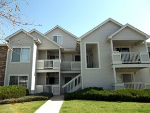 Building Photo - Fort Collins Condo Offering Comfort, Convenience, and Simple Living